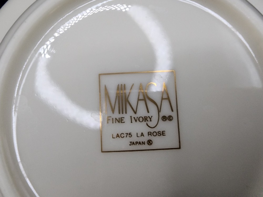 Mikasa La Rose Round Vegetable