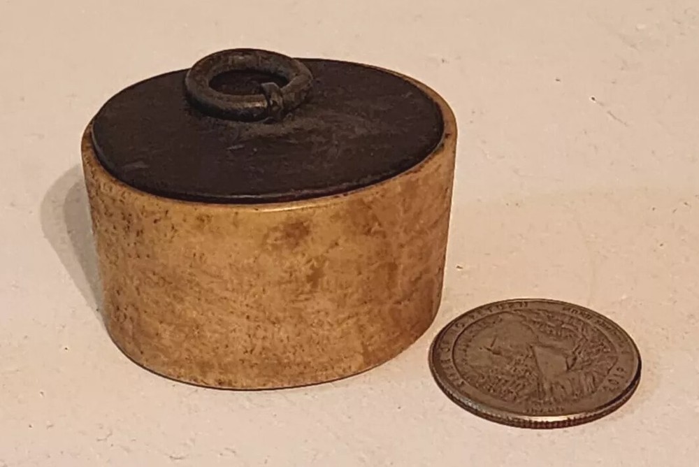 Early Primitive Snuff Mull Box