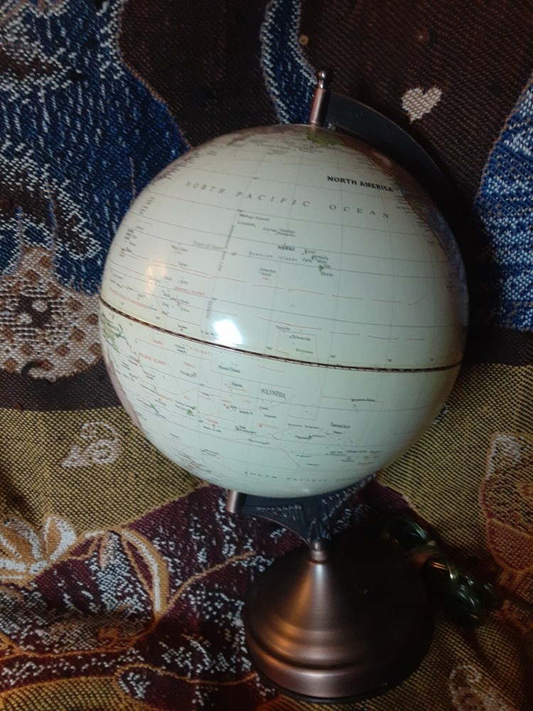 Light Up Glowing World Globe Earth Educational Fun Decor Nice Base Design Retro