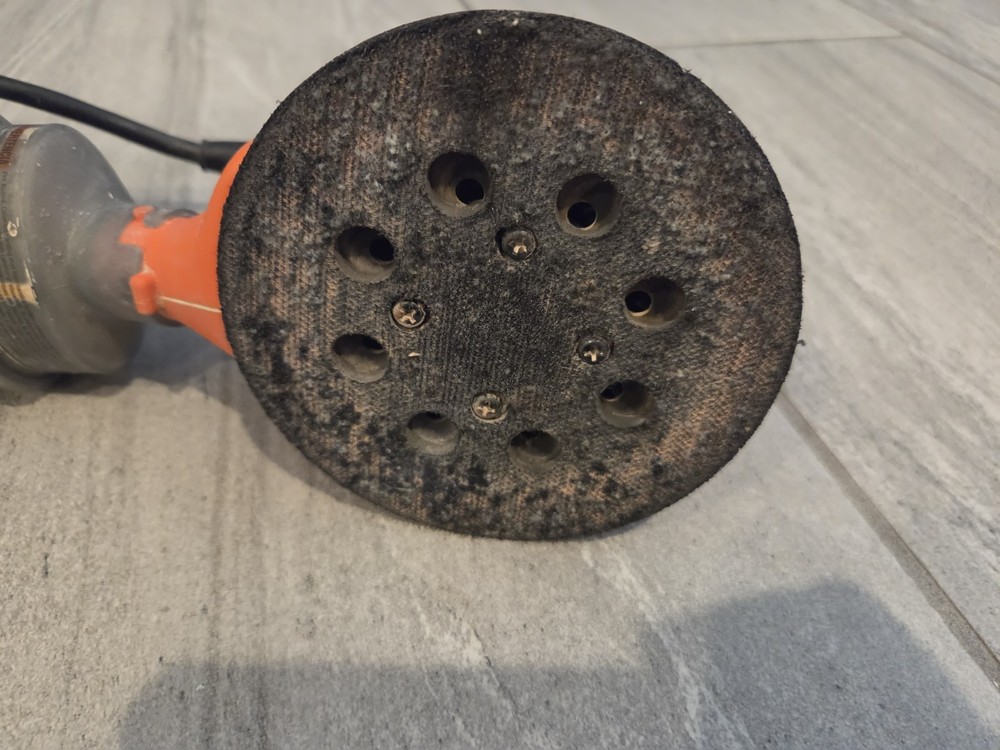 Black+Decker BDER0100 5" Random Orbit Sander Corded – Tested Working, Save $