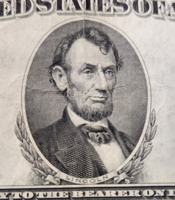 U.S. Bills starter lot $5.00 red seal, $2.00 red seal, silver cert., unc. $2.00