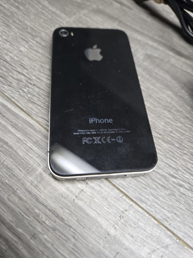 Logitech Pure-Fi Express Plus Speaker System for iPhone 4