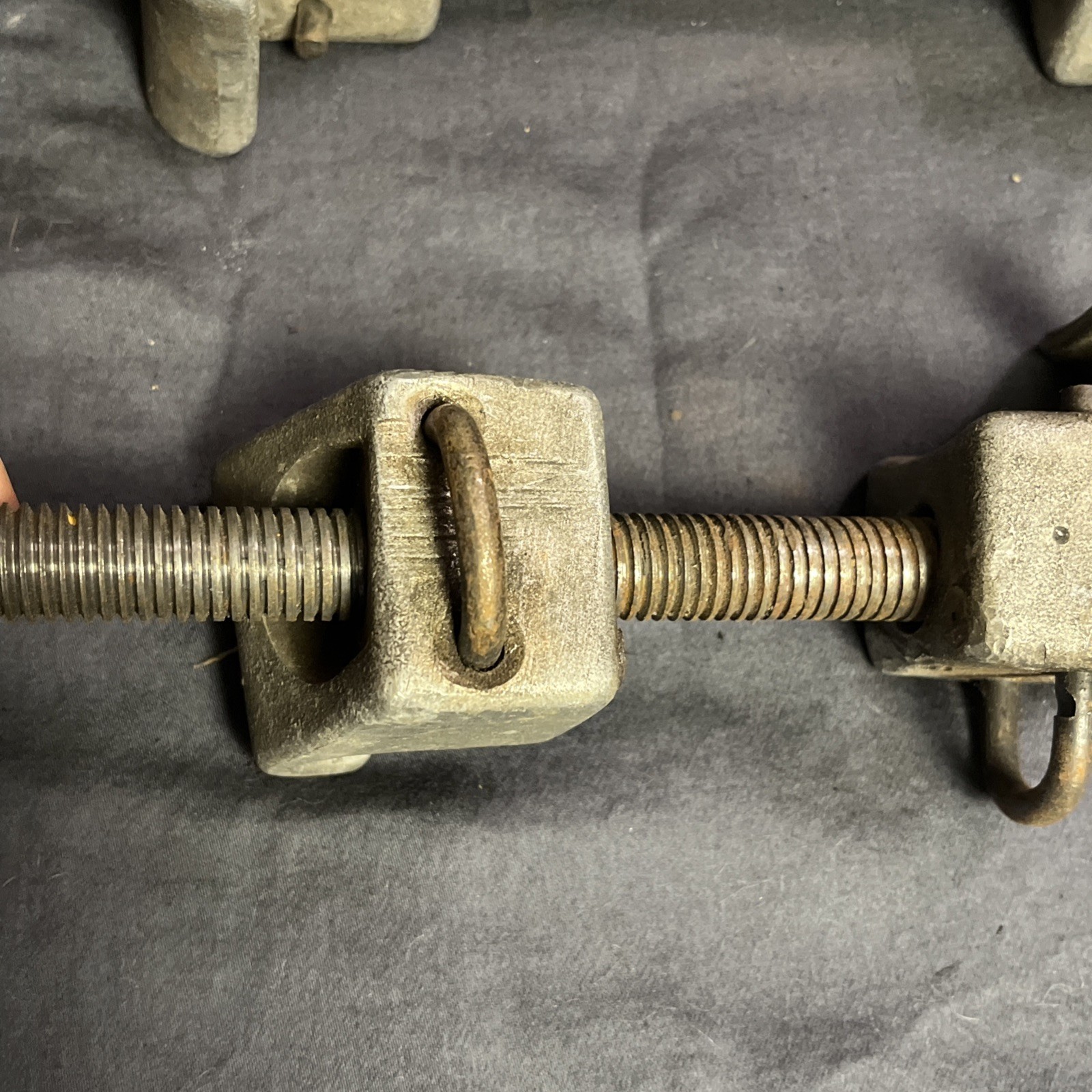 2PC Coil Spring Strut Compressor Shock Clamp Remover