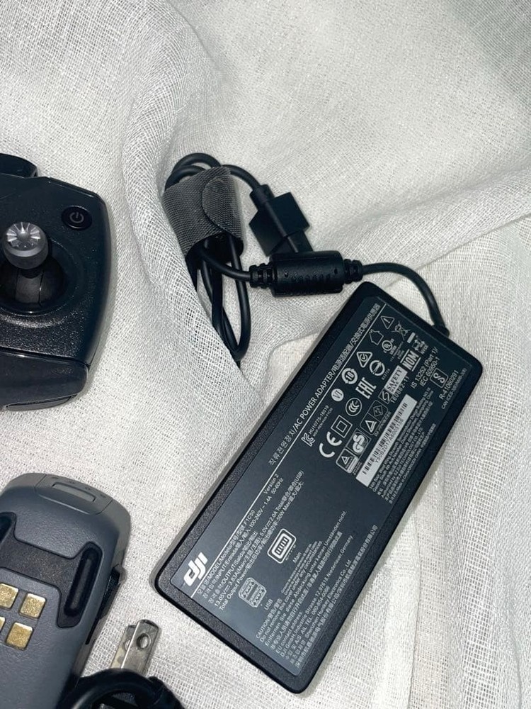 Dji Spark Fly More Combo Alpine White Drone With Remote Controller Extra