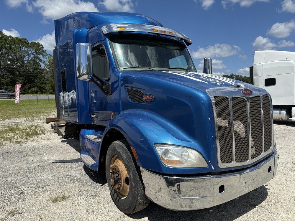 2018 Peterbilt 579 Bumper