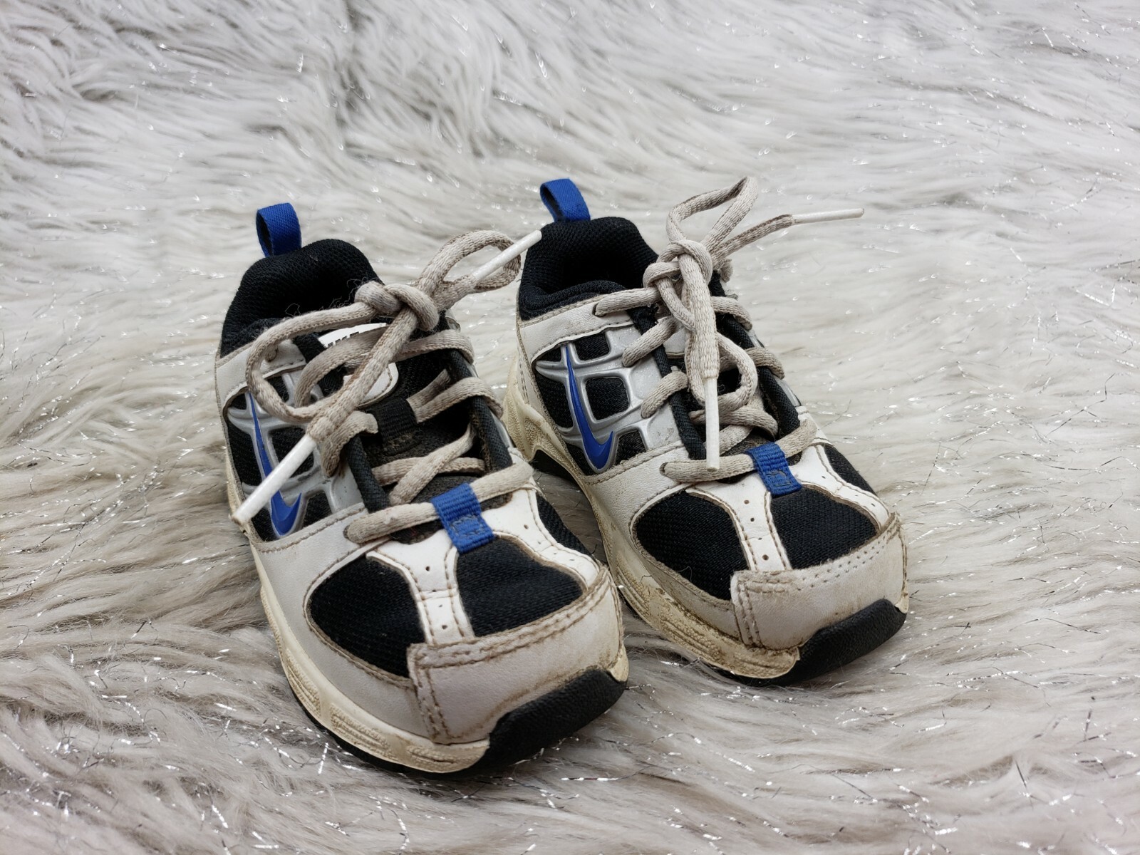 NIKE 317997-041 White Blue Black Sneakers Toddler Child Size 5C