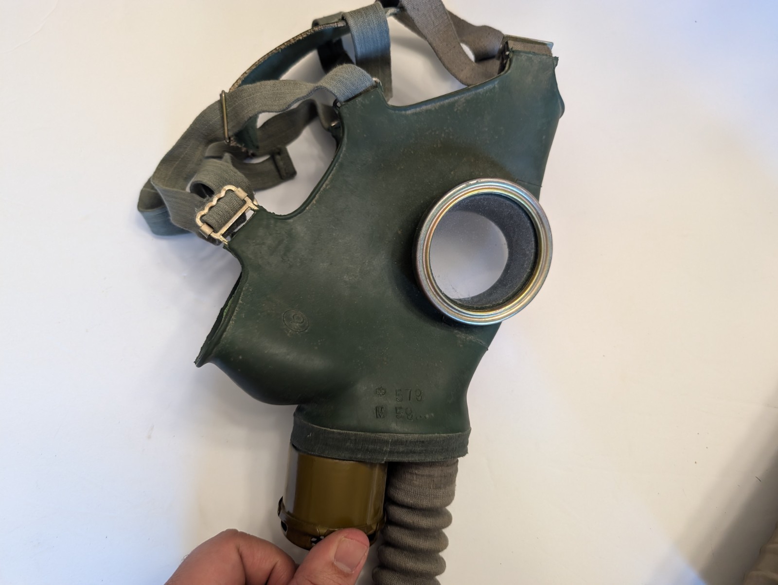 Soviet GP-4u gas mask size 2 -- IN USA