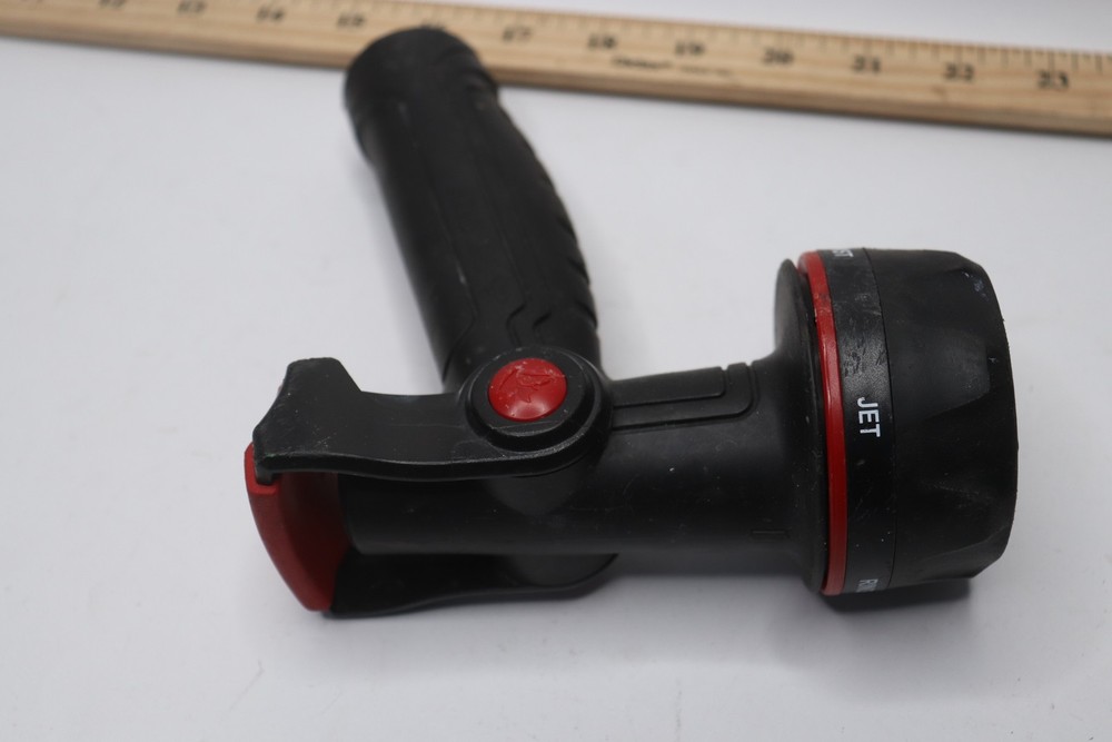 Husky Pro Fireman's Multi-Pattern Nozzle