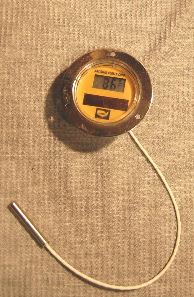 National Cooler Corp Model SD Digital Thermometer, Solar Powered Display