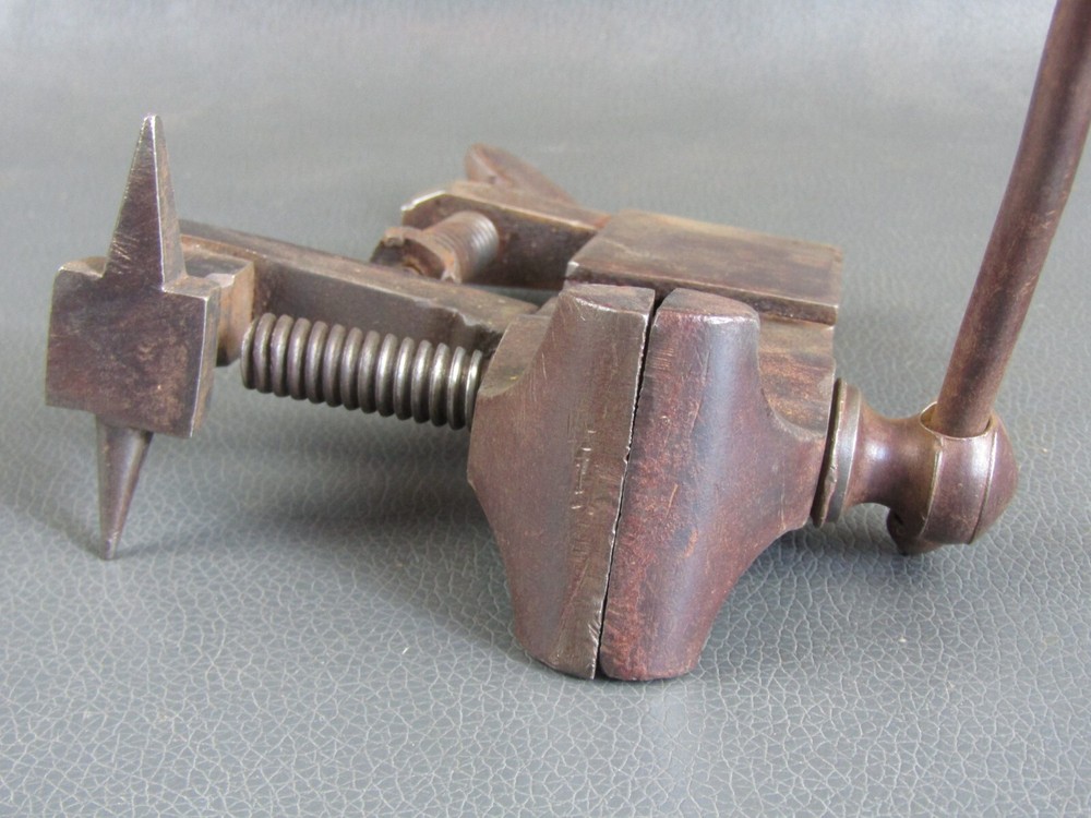Vintage small bench or table vice & anvil silversmiths watch makers old tool