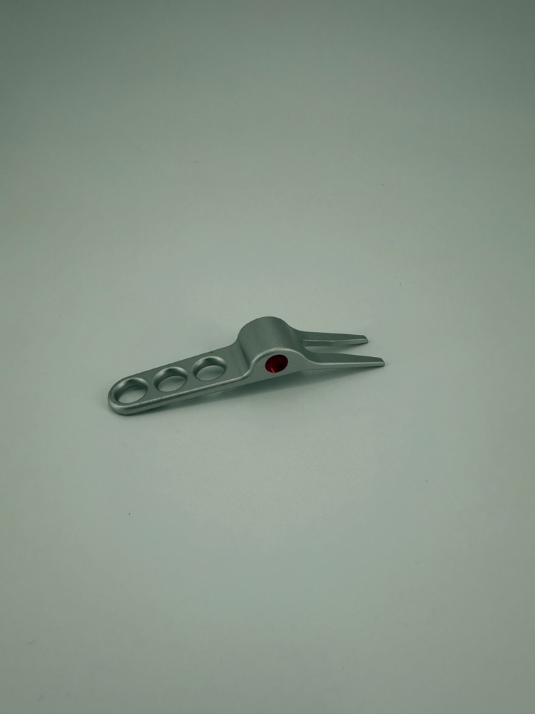 Scotty Cameron Pivot (Divot) Tool Red Dot Divot Tool Tin New Silver Pat Pend