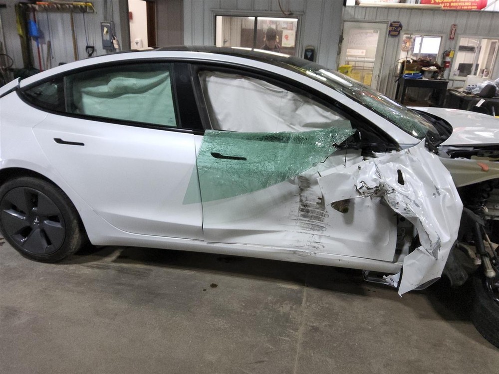 Used Steering Knuckle fits: 2021 Tesla MODEL 3 Grade A