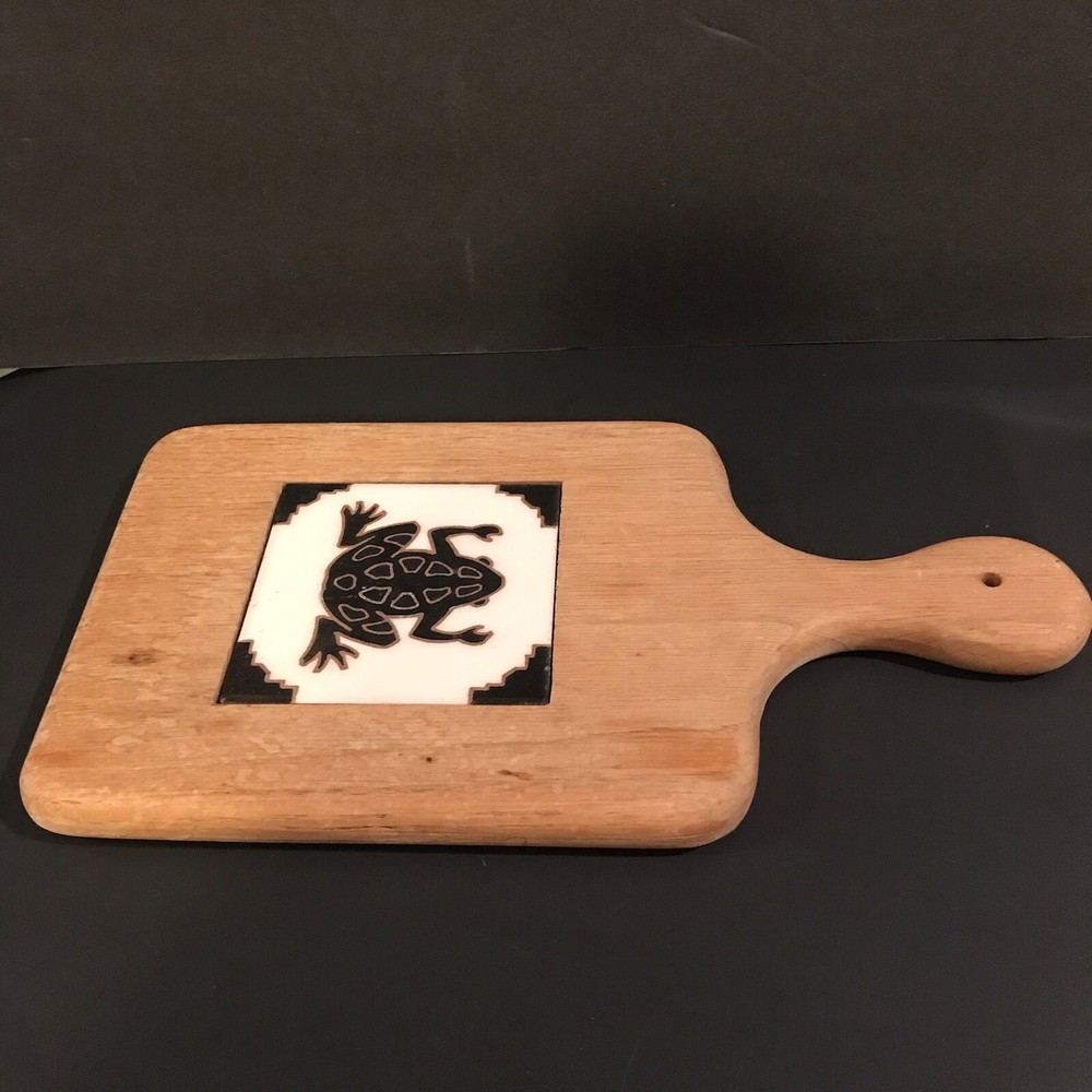 Ruis Wood Frog Tile Insert