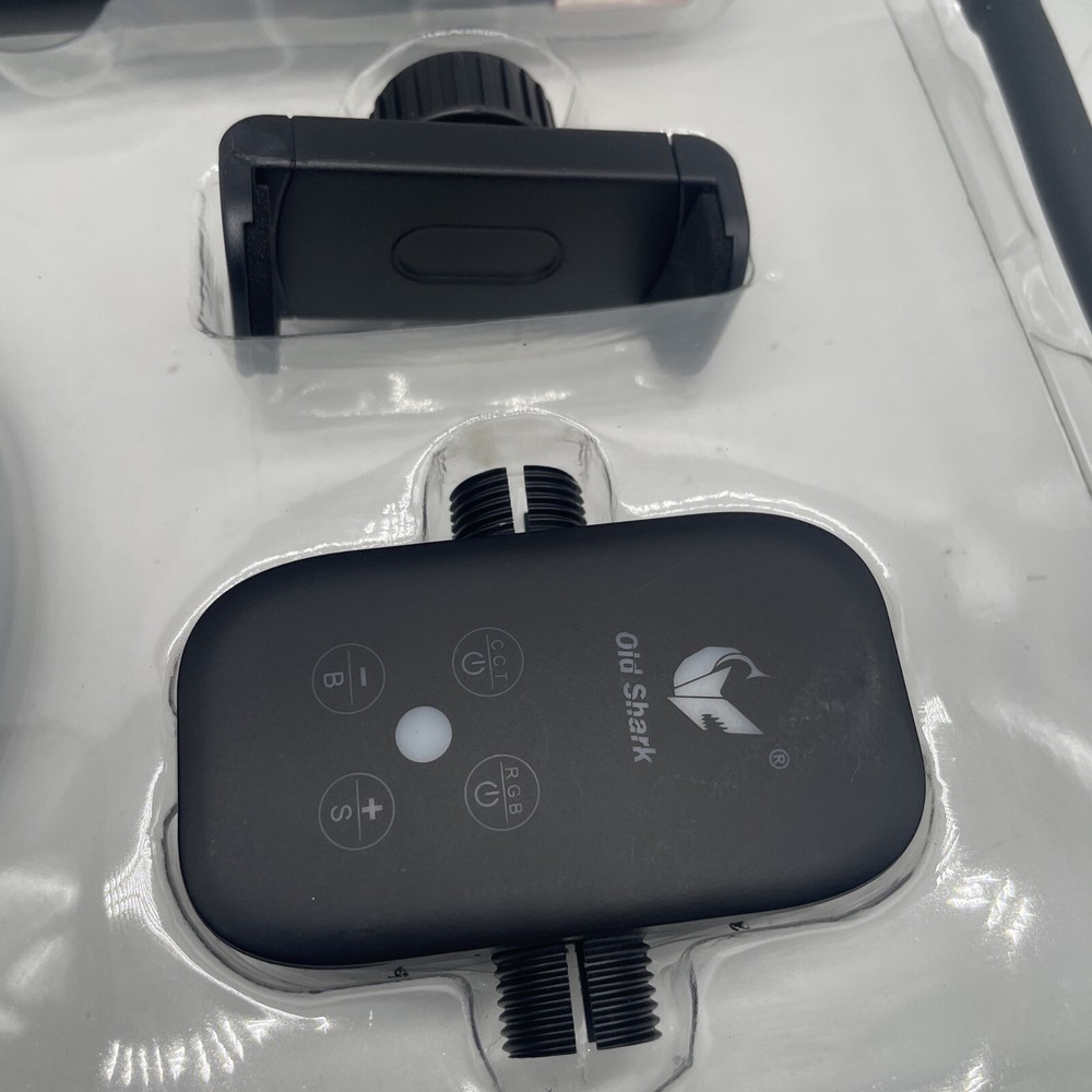 Old Shark 12” Pluggable And Rotatable Ring Light