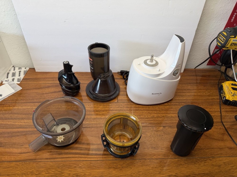 KUVINGS  Juicer ULD-622NB