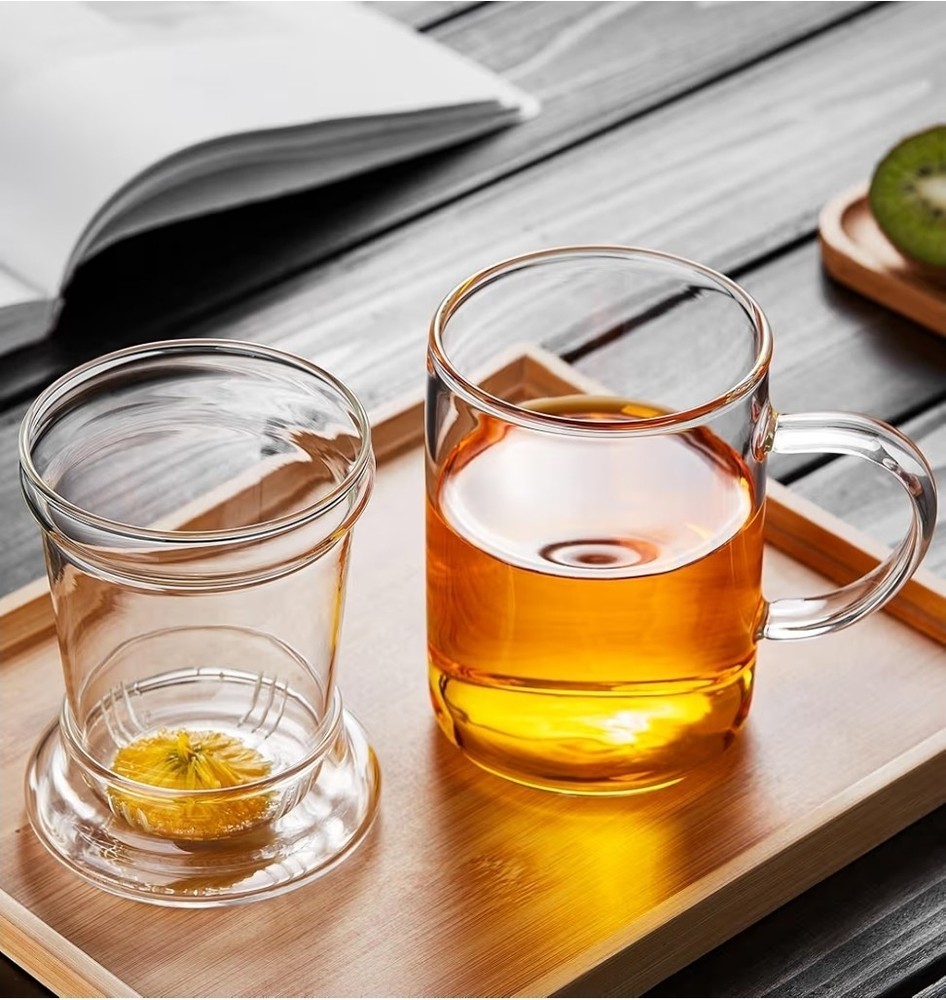Glass tea cup with infuser and lid Handle