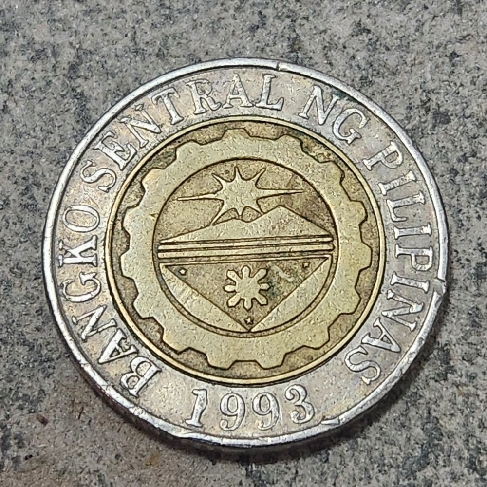 PHILIPPINES 🇵🇭 TEN (10) PISO COIN 2002