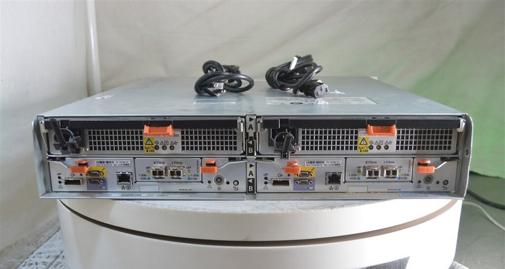 EMC2 MPE Dual Raid Controller Storage Array 12-Bay