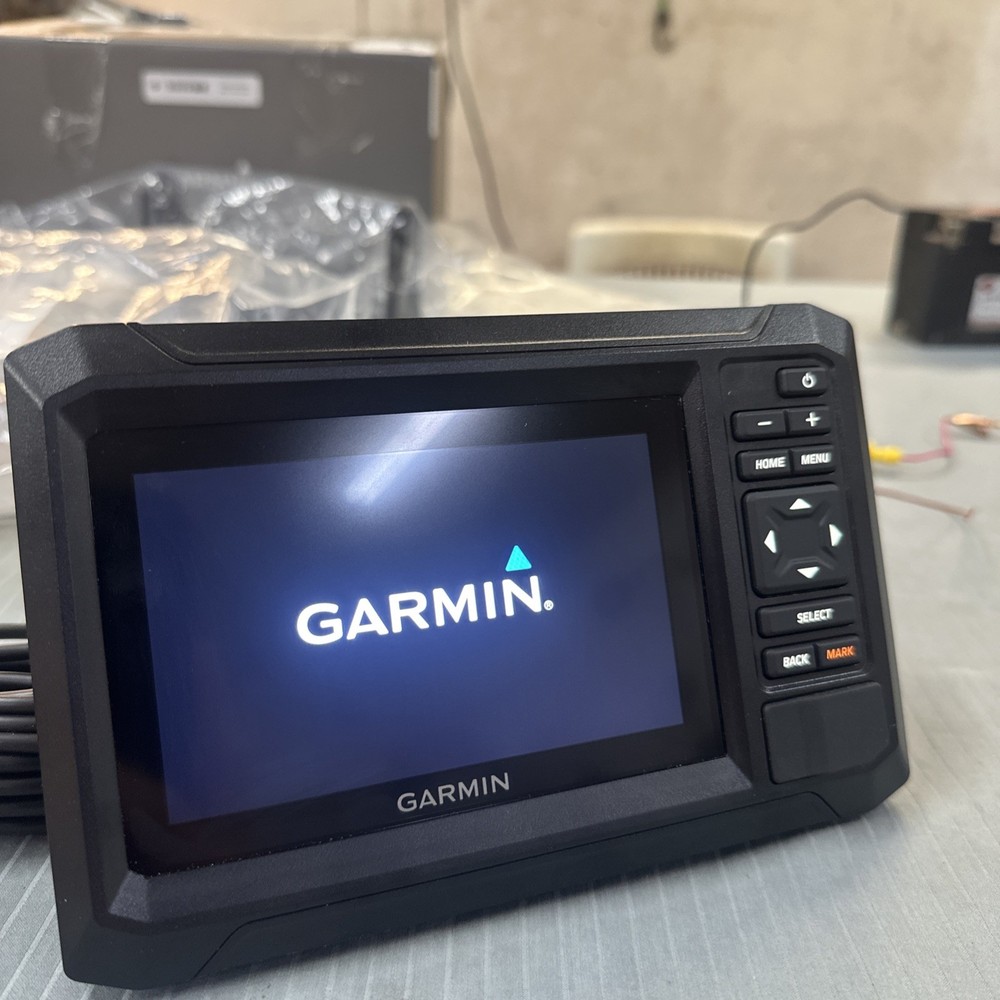 GARMIN ECHOMAP 5” UHD2 54CV + Transducer Chartplotter/Fishfinder Combo. SEE VID