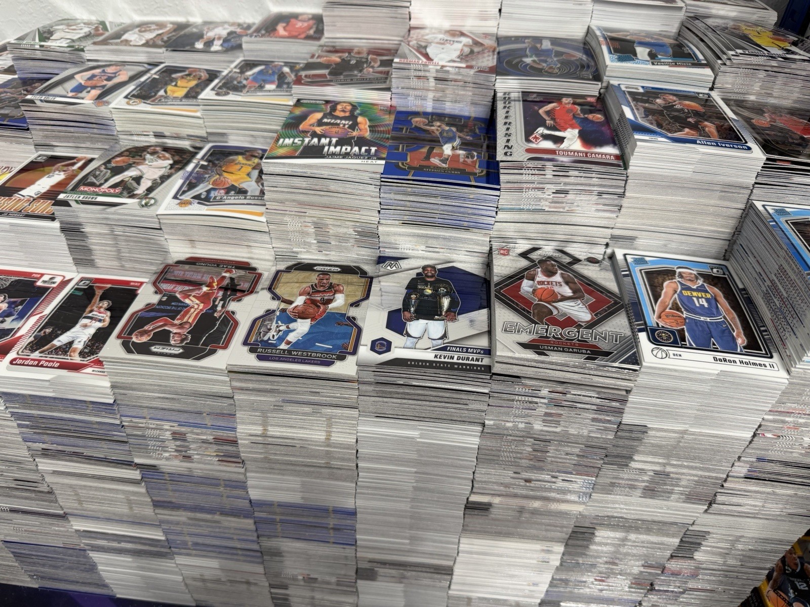500 Random Base Basketball Cards Rookie cards, Base, Inserts, Bulk Card Lot
