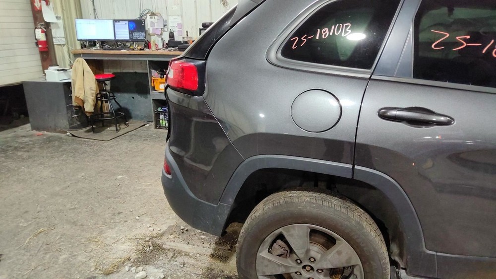Steering Column Floor Shift Fits 14-18 CHEROKEE 1167525