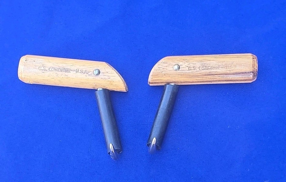 C.S. Osborne Left/Right Coffee Burlap Hooks
