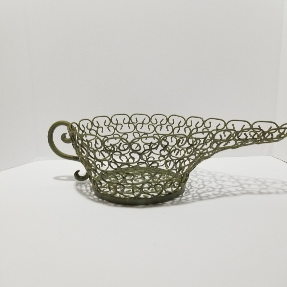 Unique Wire Basket kitchen Decor Gravy Boat Teapot Handle