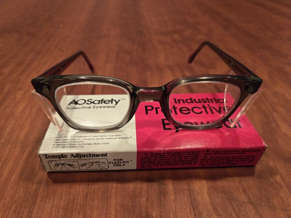 A.O.Clear 46m.m. Safety Glasses