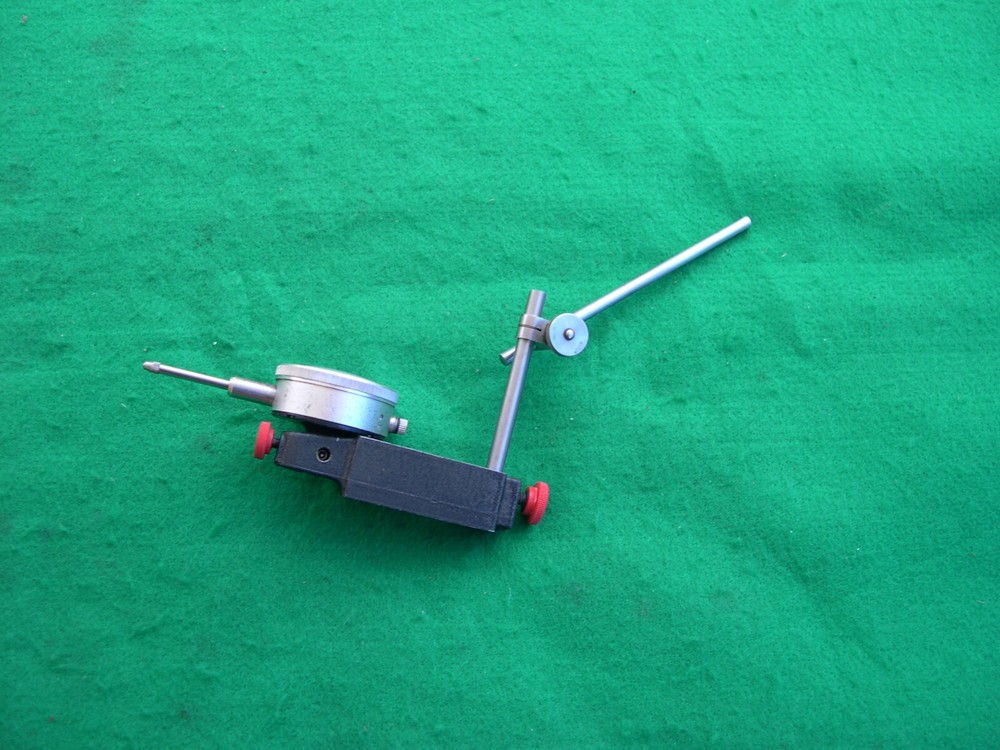 MAG Magnetic Base With Indicator, 2 Rods + Snug