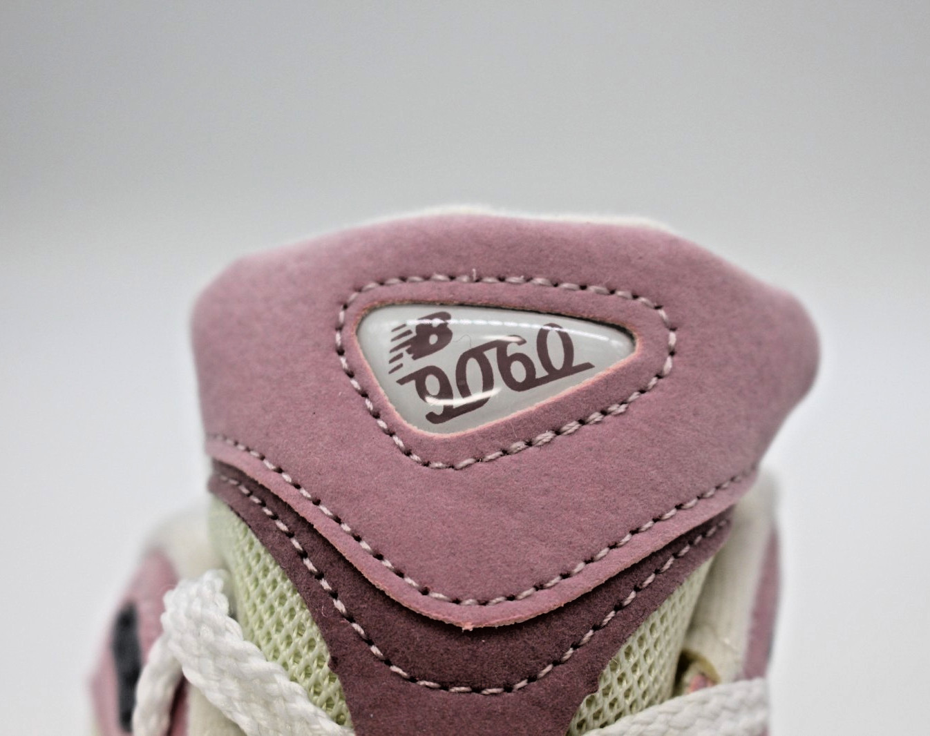 NEW Girl's New Balance 9060 Big Kid's Rose Sugar Ice Wine Size 4.5 PC9060BE