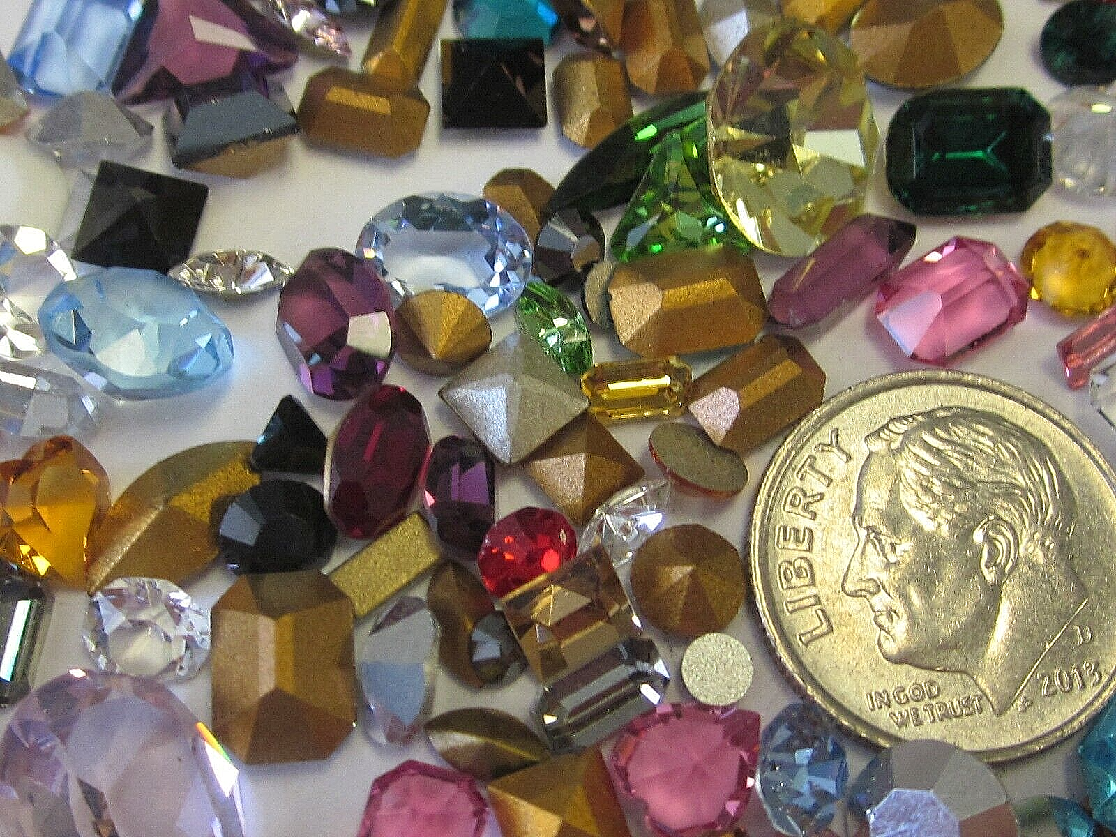 135 SWAROVSKI AUSTRIA CRYSTAL RHINESTONES LOT REPAIR JEWELRY REPAIR & DESIGN NOS