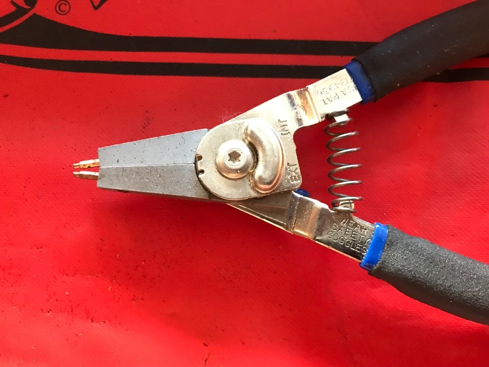 Blue-point Internal & External Convertible Retaining Ring Pliers PRH57A