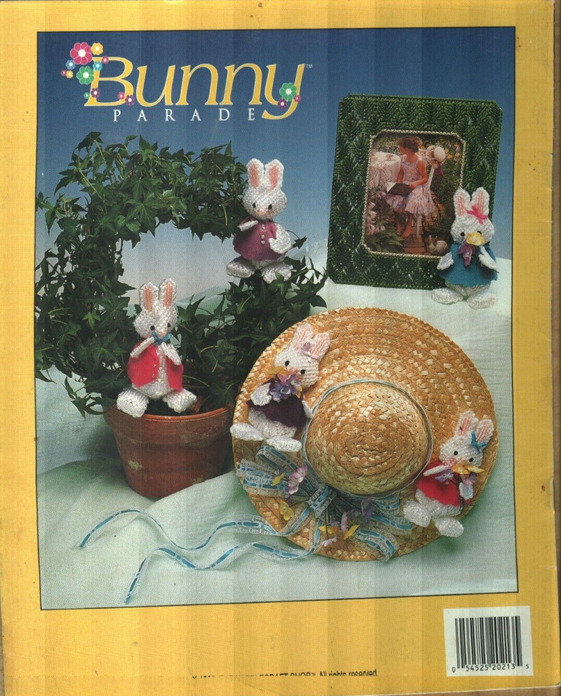 USED BUNNY PARADE TISSUE COVER SPRING CENTERPIECE PLASTIC CANVAS PATTERN BOOK