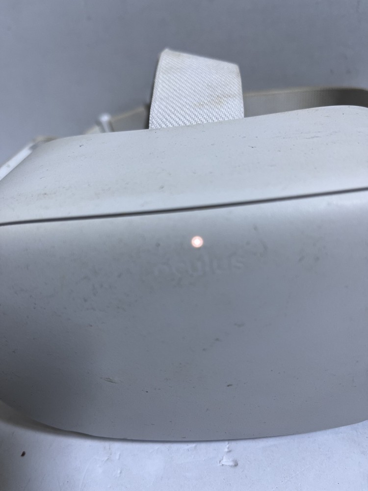Meta Oculus Quest 2 256GB-VR Headset Headset ONLY - TESTED