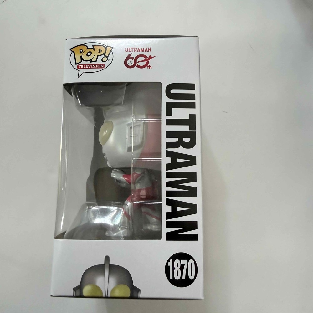 Funko POP! Television #1870 Ultraman (MT) & Protector