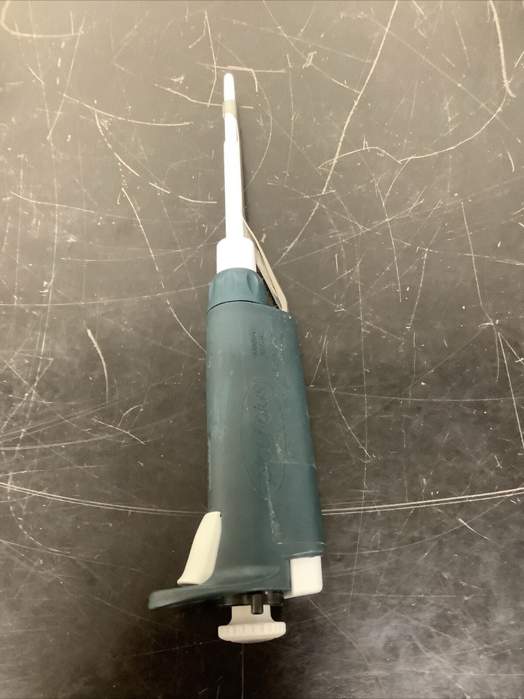 Rainin Pipet-plus variable volume R100 ul 10-100