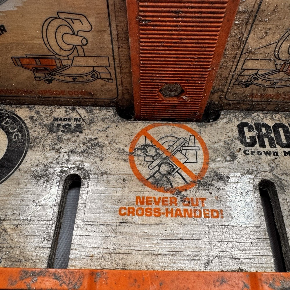 Bench Dog Crown Moulding Cutting Jig used