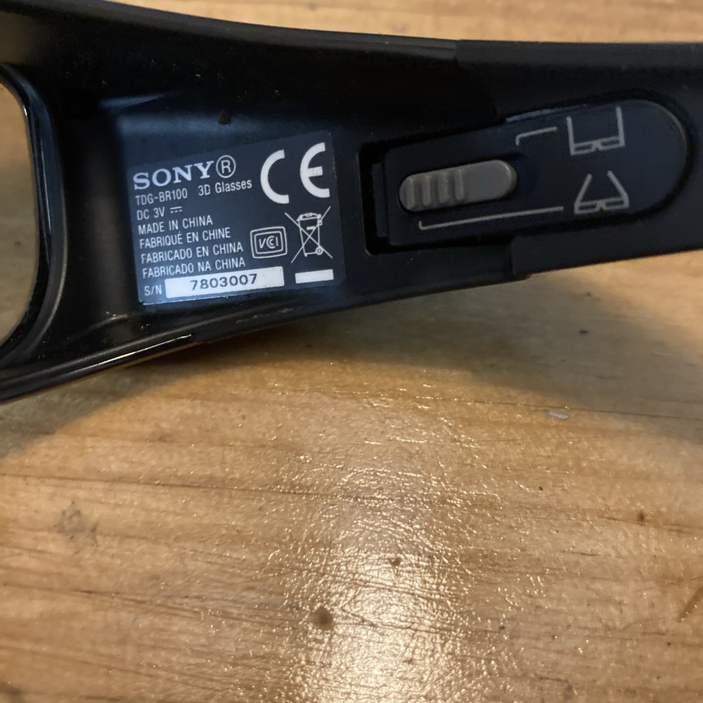 Sony TDG-BR100 3D Active Glasses *ONE Pair* With Soft Case