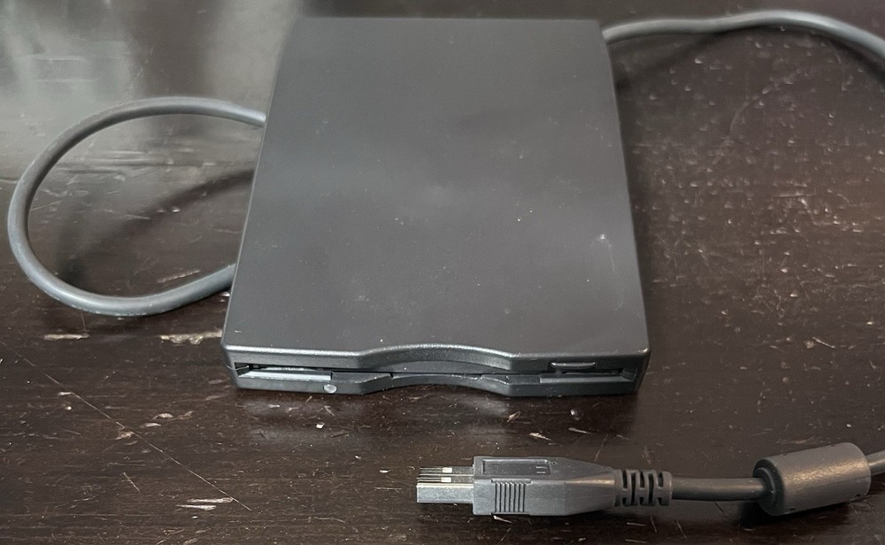 Dell External USB Floppy Drive Module FD-05PUB 3.5" Portable Floppy Disk Drive