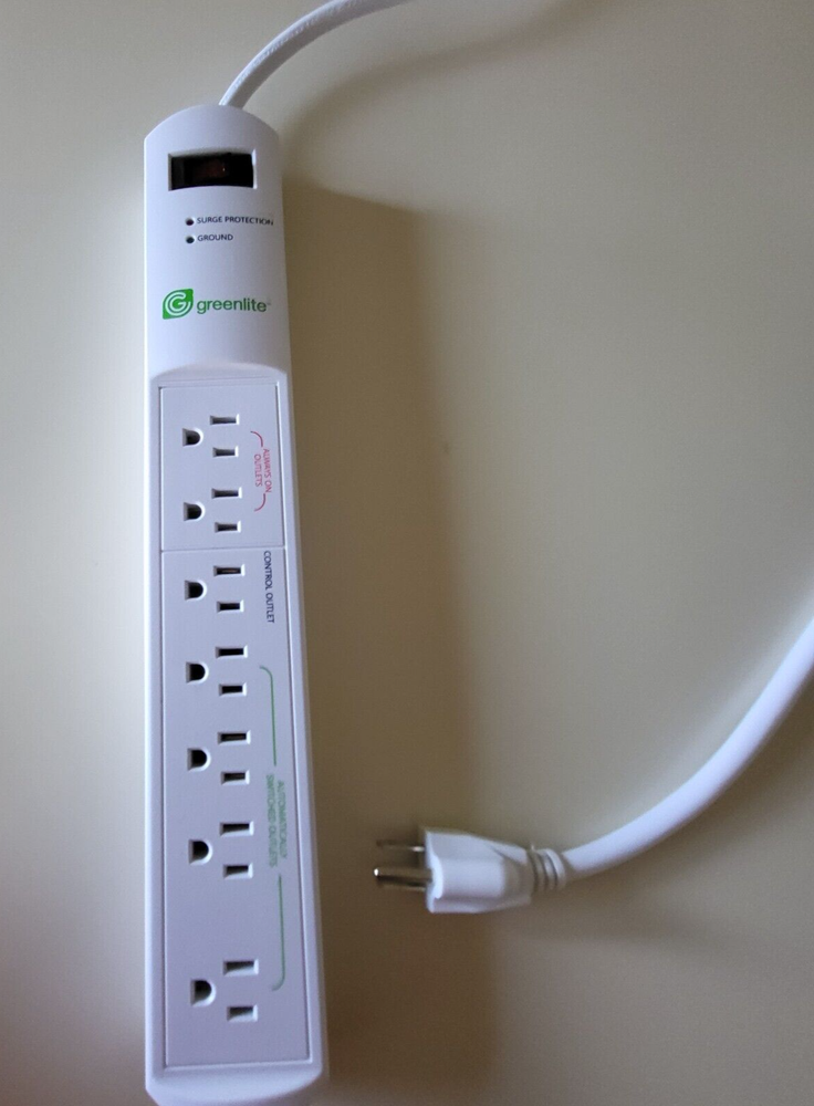 Greenlite 7 Outlet Surge Protecting Power Strip