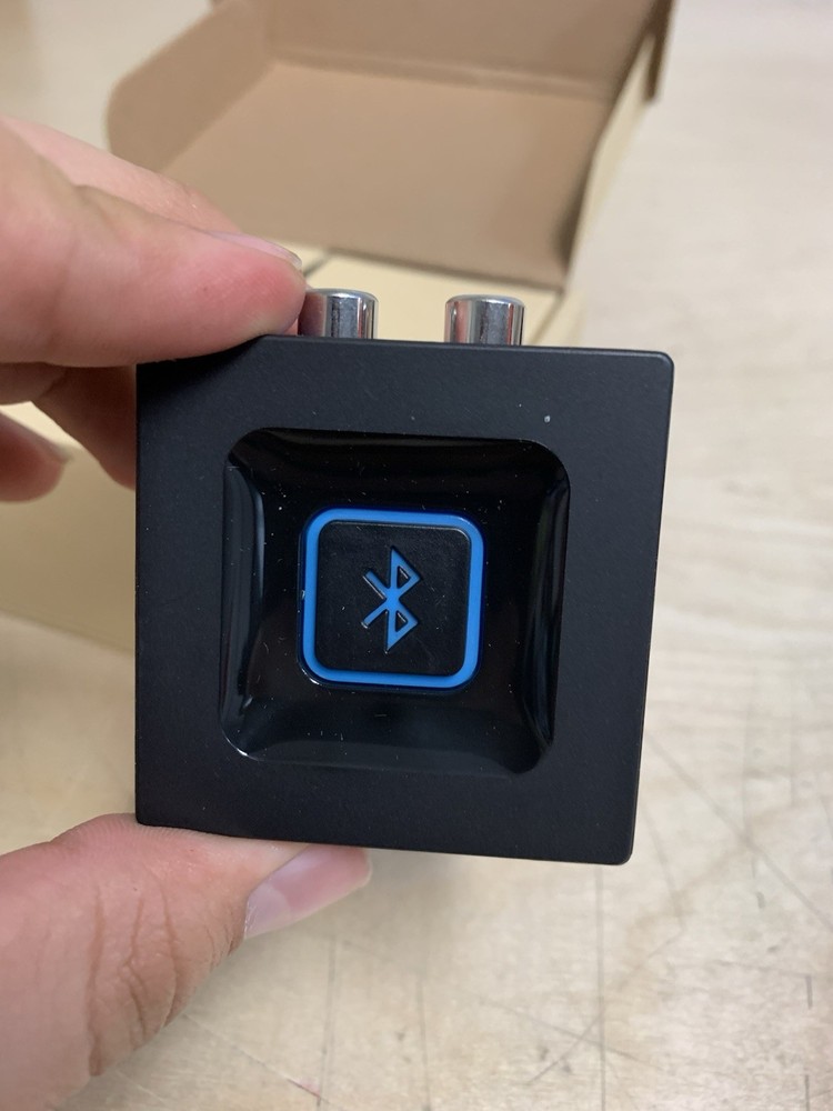 Esinkin Bluetooth Audio Adapter for Music Streaming Wireless Bluetooth Adapter