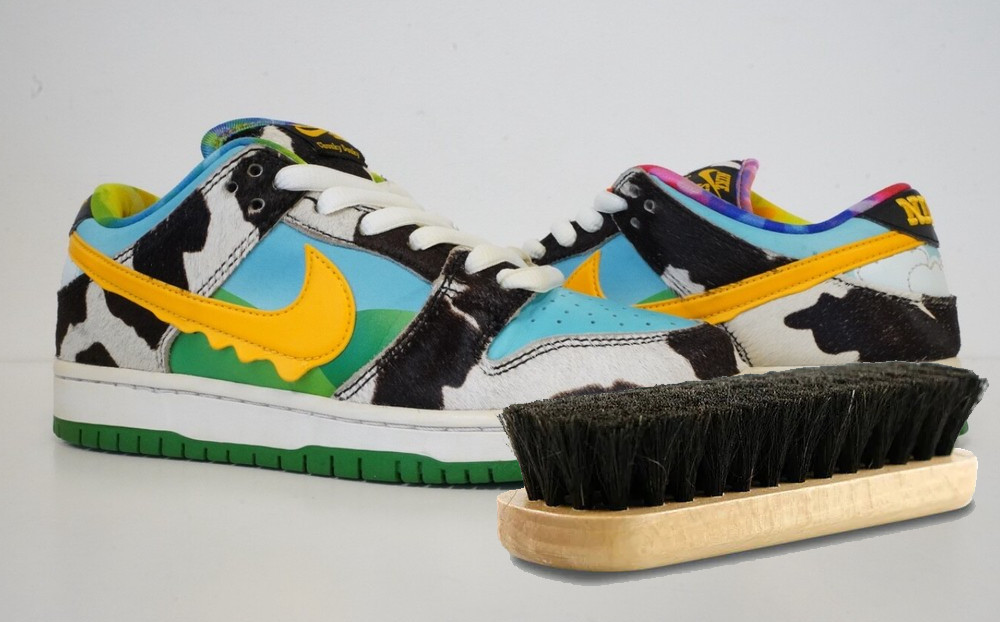 FRESH1's Shoe Cleaning & Conditioning Kit (Solution, Brush, Towel, & Stickers)