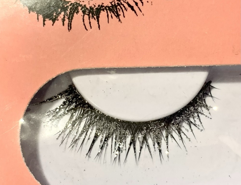 BH Cosmetics Superstar False Lashes With Glitter