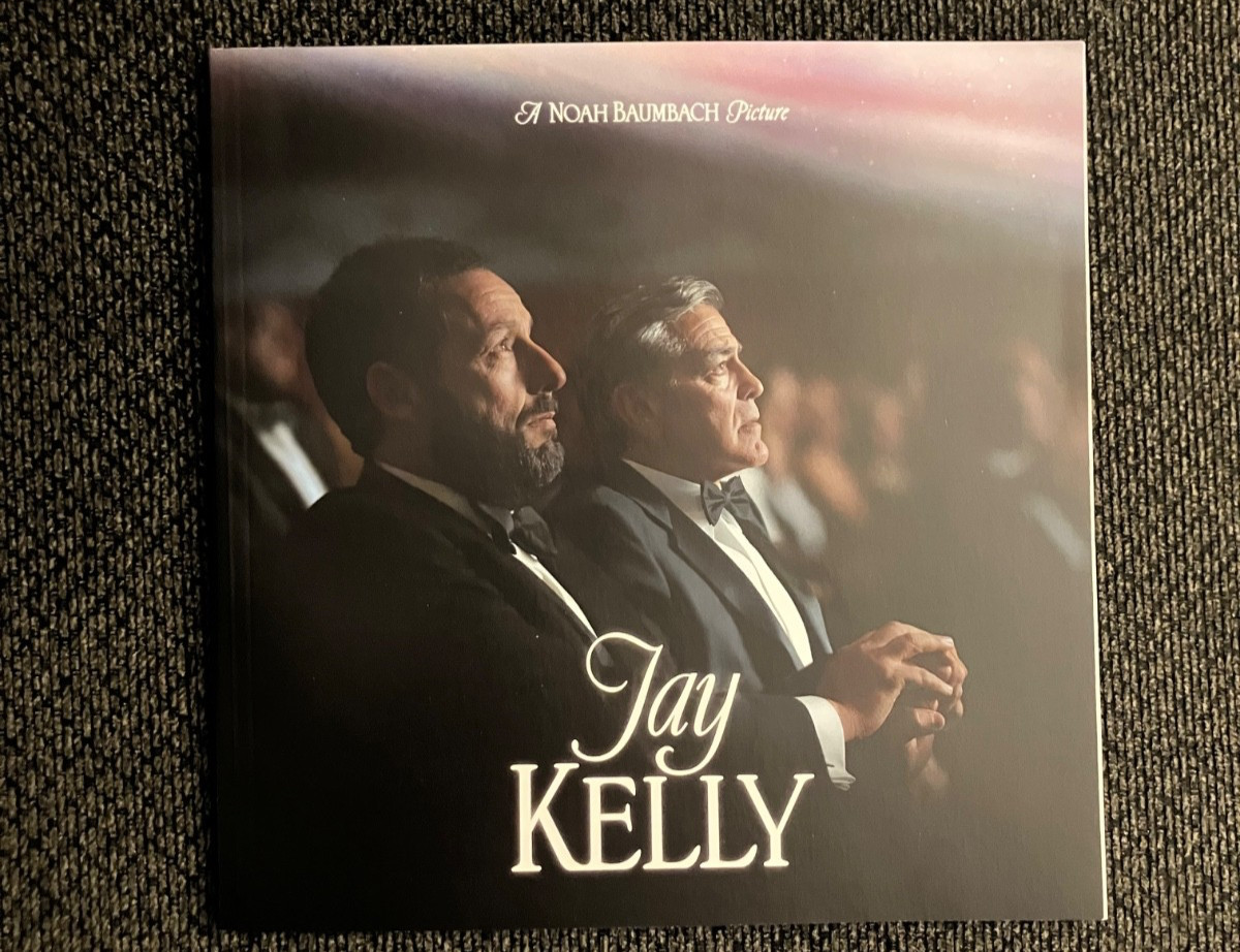 JAY KELLY (2025) 11x17 IN POSTER PROGRAM & TUDUM MAGAZINE NEW GEORGE CLOONEY