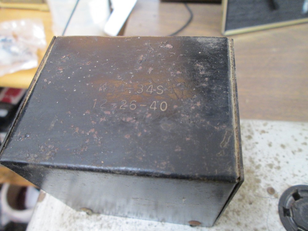 Capehart 634927 tube amplifier pulled from a Panamuse console Powers on