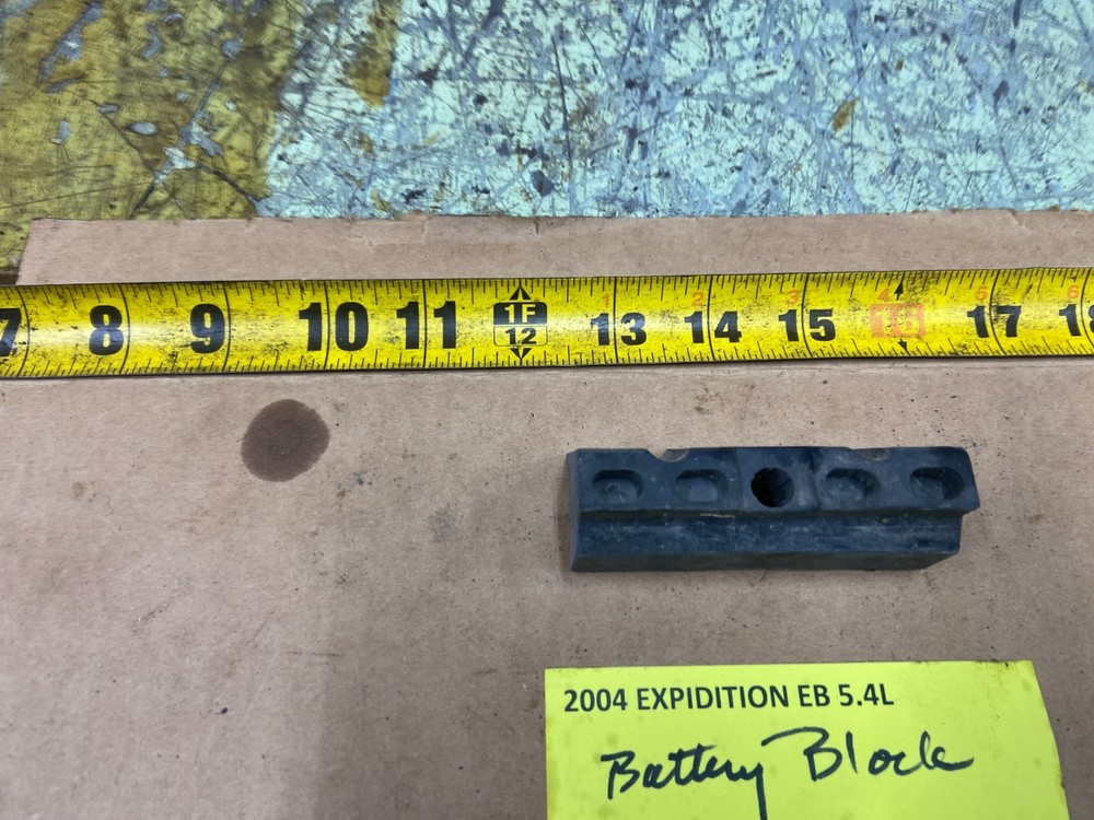 03-06 EXPEDITION BATTERY BLOCK