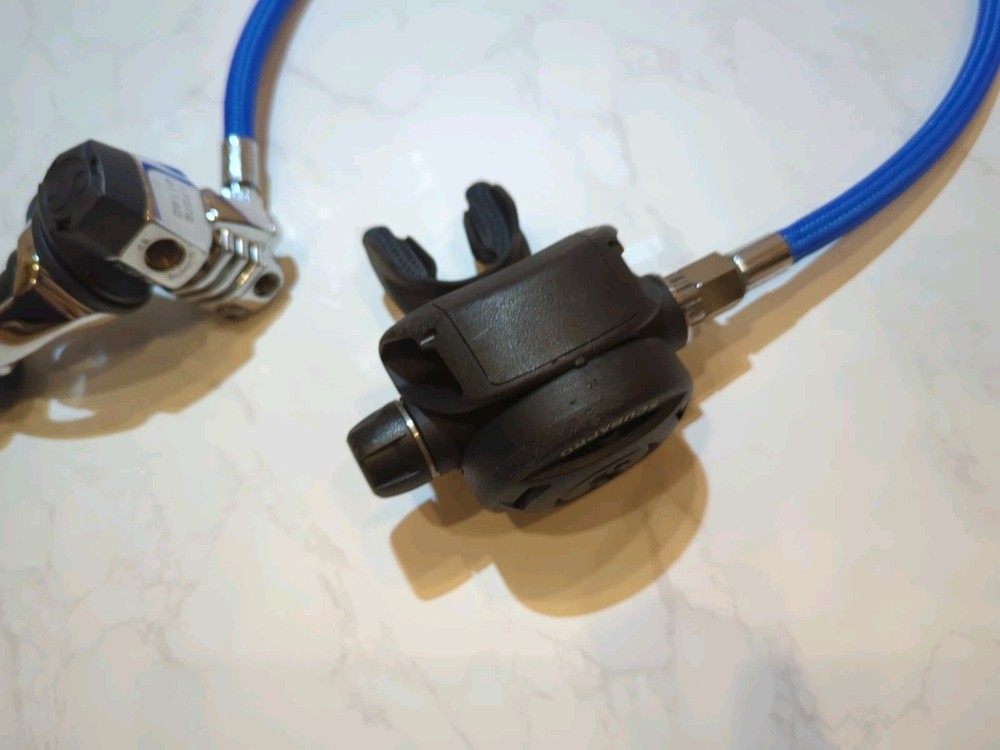 Scubapro regulator S560 and mk21
