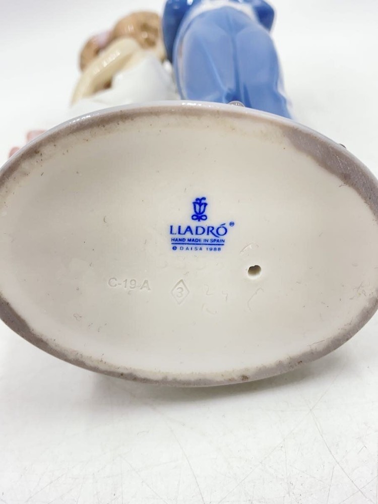 Lladro Interior Goods 5555 Used