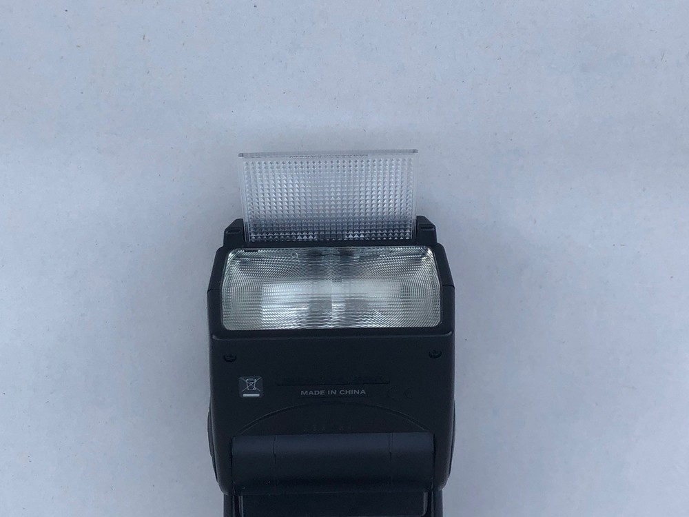 Nikon Speedlight SB-600 Flash Unit For DSLR Cameras