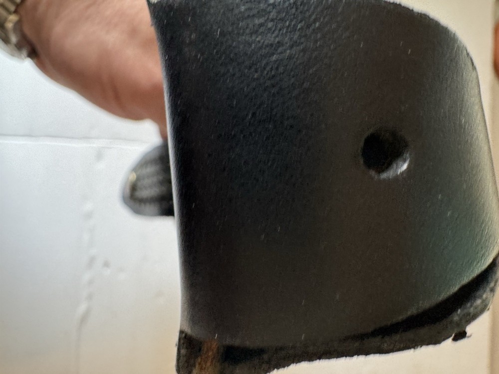 Galls Holder